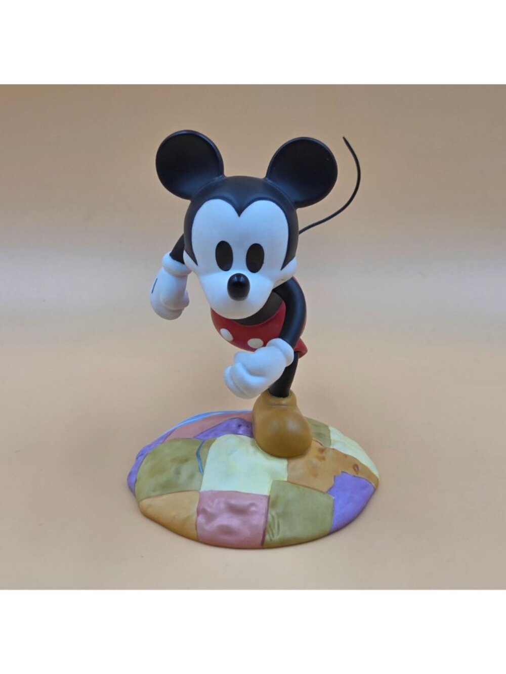 WDCC Millennium Mickey On Top of the World Thru Mirror Figurine Cloisonné Pin - Picture 2 of 13